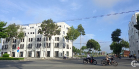 Bán căn góc shophouse Hướng Đông Nam trục Chính