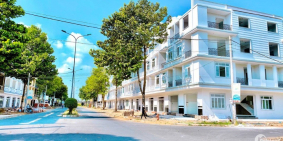 BÁN CĂN GỐC MẶT TIỀN GIÁ RẺ TẠI TRUNG TÂM