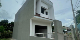 cần bán gấp nhà đường nhựa TP Thủ Dầu Một 90m2