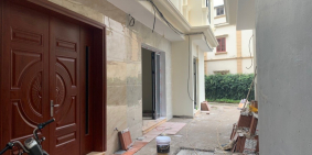 CẦN BÁN NHÀ 4,5 TẦNG ĐẸP NGÕ 186 NGỌC THỤY