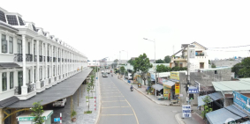 Bán nhà mặt phố Dĩ An, Bình Dương.