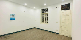 Bán nhà phố Vĩnh Phúc, Ba Đình. Dt 95m2, 3T, MT 5m, Giá 16Ty. KDoanh đỉnh, Ô Tô