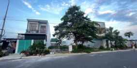 kẹt tiền bán gấp lô đất tân kiên- bình chánh 100m2 giá 1tỷ650 MT đường 10m SHR