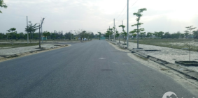 đất chợ đầu mối hóc môn.sổ riêng từng nền.khu dân cư đong đúc.dân trí cao