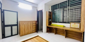 Siêu hiếm chỉ nhỉnh 3 tỷ nhà mớiđẹp Phạm Văn Đồng 35m2, 6 tầng thông sàn gần phố