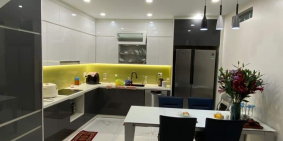 Siêu hiếm ! Phố Trần Quang Diệu phân lô ô tô tránh kinh doanh 42M 5 tầng MT 4M