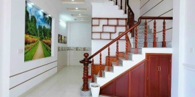 Nhà 1 trệt 3 lầu giá rẻ đường Lý Tự Trọng - View công Viên Lưu Hữu Phước