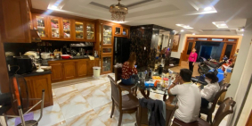 Nhà Đẹp 4 Tầng Thang máy,Đường Song Hành,,Quận 12,DTSD: 270m2 Giá 8 tỷ 7 TL