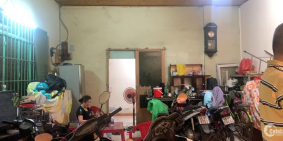 45 TỶ, MẶT TIỀN KINH DOANH 304M2, NGANG 10M QUẬN 4, THUÊ 160 TRIỆU.