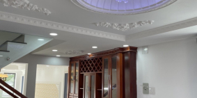 Nhà Phạm Văn Đồng 60m2, 5T,khu phân lô oto tránh, KD-VP, nhíc 7 tỷ;ô tô đỗ