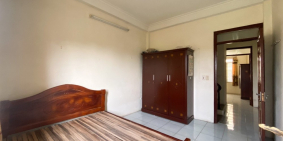 Nhà ngã tư Vạn Phúc Hà Đông ô tô đỗ cửa và cạnh nhà 5 ngủ thoáng trước sau -