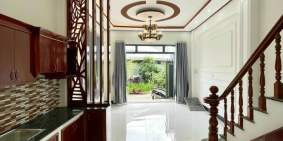 Nhà góc mặt tiền hẻm xe hơi ngay quận Ninh Kiều