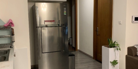 Căn hộ Vinhomes Grand Park tầng 5 có 2 phòng ngủ, 2 nhà vệ sinh, không có nội th