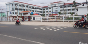 BÁN NỀN ĐỐI DIỆN CHỢ BẾN ĐÒ ĐU ĐỦ (Khu Dân cư Giáo Viên Q.Ô Môn)