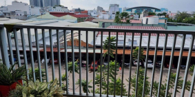 Căn hộ 2 phòng ngủ, 2 toilet, 1 máy giặt, 2 tivi, 3 máy điều hòa, 1 tủ lạnh 613L