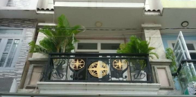 Bán nhà phố vị trí trung tâm gần KDT Vạn Phúc, QL13 chỉ 100m. ô tô đỗ cửa,ở ngay