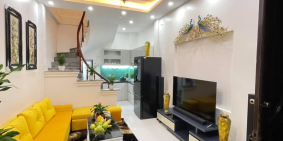 Siêu nóng, Nhà La Khê Hà Đông, 43m mặt tiền rộng, giá chào 63tr/m