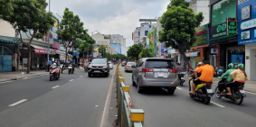 Nhà mặt tiền Lũy Bán Bích Q. Tân Phú, vĩa hè 5m, 202m2, 5x40, 3 tầng, 27 tỷ