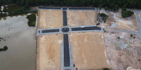 TÔI CC sắp đi nước ngoài Bán NHANH lô đất 2 mặt tiền sát QL1A-Biển Quảng Bình