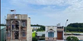 VỠ NỢ BÁN GẤP  ĐẤT-NHÀ THÔ SỔ SẴN GẦN VSIP 2 -TRUNG TÂM THÀNH PHỐ MỚI BD 13tr/m2