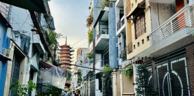 Hẻm xe hơi 3/2, Quận 10, 52m2, 2 tầng, giá 7,6 tỷ còn thương lượng.