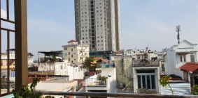 Bán nhà gạch đúc 3 tầng gần chợ mới xây, trung tâm giá 3,95 tỷ thương lượng