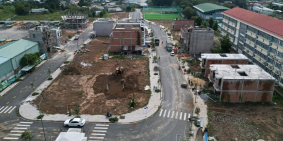 Bán nhà 1 trệt 2 lầu đối diện cổng Visip 2 mở rộng chỉ 2ty890