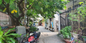 Bán Gấp Nhà Nát HXH Âu Dương Lân Q8 40m2 2 Tầng Giá nhỉnh 2 tỷ.