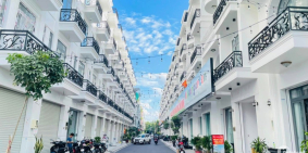 13 CĂN MT NGUYỄN SƠN, PHÚ THẠNH,QUẬN TÂN PHÚ. Chỉ 4,99??̉ VÀ 1 VALI là ở liền