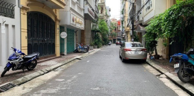 Cho thuê nhà Trung Kính Cầu Gíây, MT Rộng gần 7m, hợp làm văn phòng