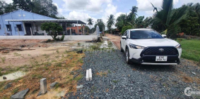 cần ra gấp lô đất mặt tiền đường dt 784