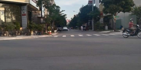 Nhà Chính Chủ Cần Bán Gấp Pháp Lí giầy tờ chính chủ ngay big C bình dương