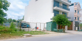 Bán gấp 180m2 ( 10 x18 ),Tỉnh Lộ 10,Gía 1ty5/lô,Ngay KCN Đức Hòa -Hạnh Phúc