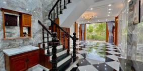 Nhà Kiến Trúc Hiện Đại - Trục Chính Hẻm 388 Nguyễn Văn Cừ