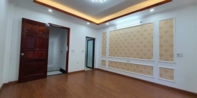 Bán nhà đẹp Xuân Thủy: 5 tầng, 38m2, giá chỉ 4.2 tỷ. Cách phố 30m.