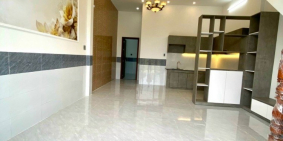 Nhà lầu mới hoàn thiện gần góc ngã 3 đường Huỳnh Thị Nỡ