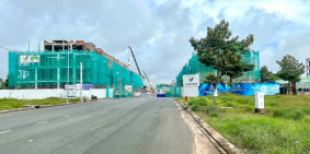 Bán lỗ 250 triệu - Nền mặt tiền ngay cổng Đại Lộ Ánh Sáng Stella Mega City