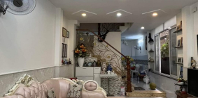 Nhà HXH vào nhà-Đất Mới-2 Tầng*mới-Nở hậu-Giá hơn 4 tỷ.