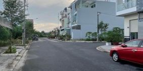 Nền đẹp đường số 12 khu cán bộ giáo viên trường Đại học Cần Thơ