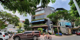 Cho thuê 90m2 mặt tiền 4.8m nhà mặt phố Sài Đồng Long Biên 26triệu/tháng (01)