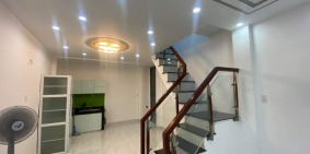 NHÀ ĐẸP, Giáp Đường lớn Bùi Hữu Nghĩa P.2 Q.Bình Thạnh, 47m2,  nở hậu 9m.