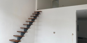 Bán nhà mới xây cách QL1a 100m