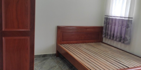 Bán nhà mẩu lệch tầng, sang tên công chứng ngay.