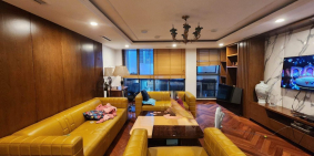 Nhà Nguyên Hồng 62m Phân lô Ô tô 7 tầng thang máy Tặng nội thất Ở sướng