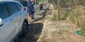 bán gấp lô đất mt đường 826, khu vực đông dân cư, shr