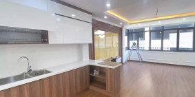 Bán toà nhà mới tinh 7T thang máy, ngõ 36 Duy Tân, Cầu Giấy giá 18.5 tỷ