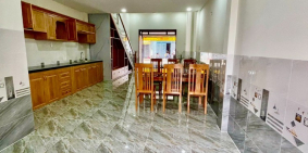 Bán nhà sổ riêng, sang tên công chứng ngay.