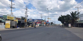 Đất 1/ Tỉnh lộ 10, phía sau UBND Đức Hòa Hạ 5x43 full thổ giá 2 tỷ xx.