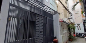 NHANH THÌ CÒN, NHÀ 2 TẦNG, (4.2X3.7)Trần Quang Diệu  Phường 14 ,Quận3