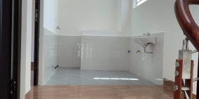 Bán Nhà Đại Mỗ, Nam Từ Liêm 35M 5 Tầng,4P Ngủ, gần đường lớn ô tô đỗ sát nhà